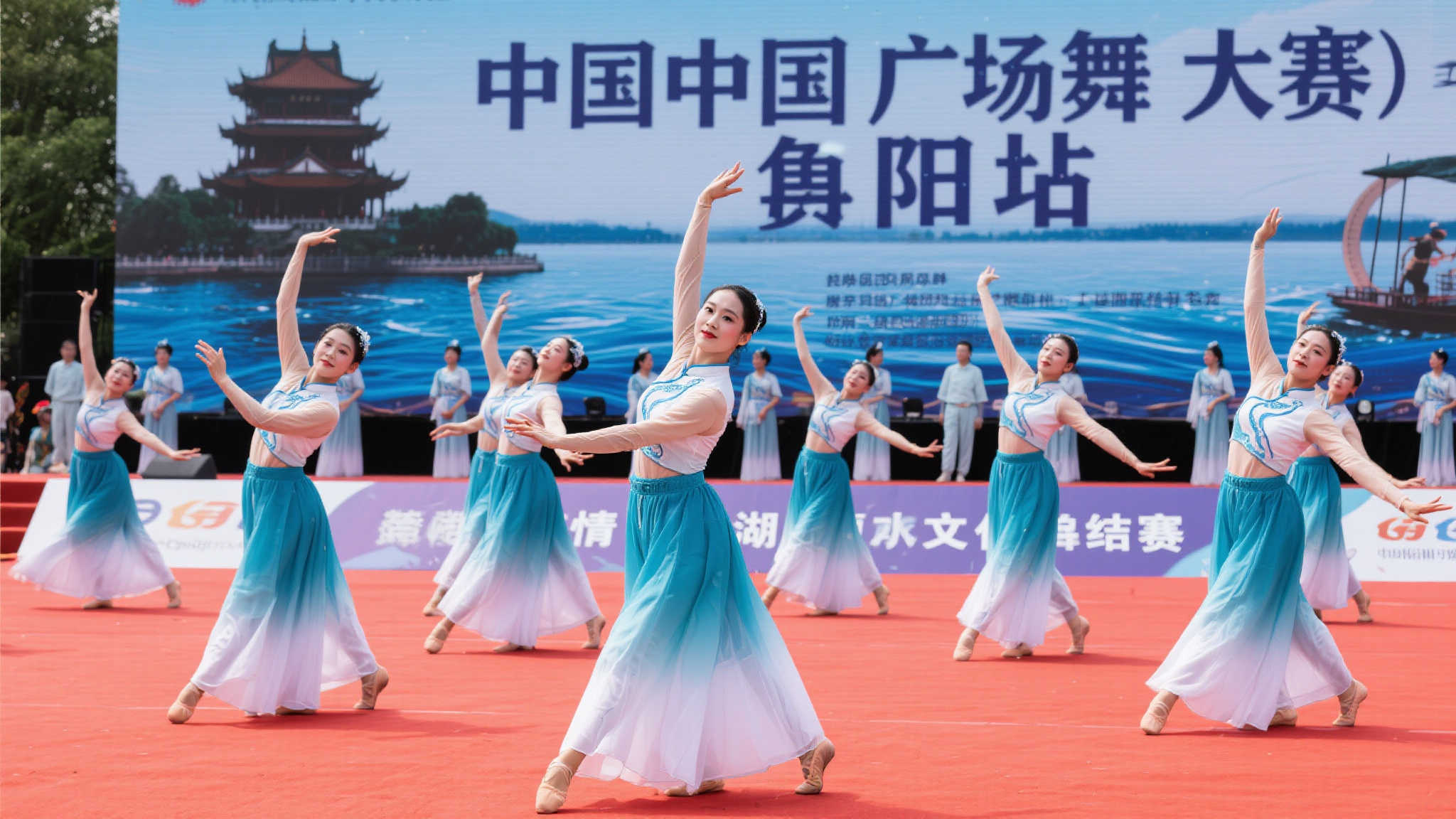 以一记劲射
